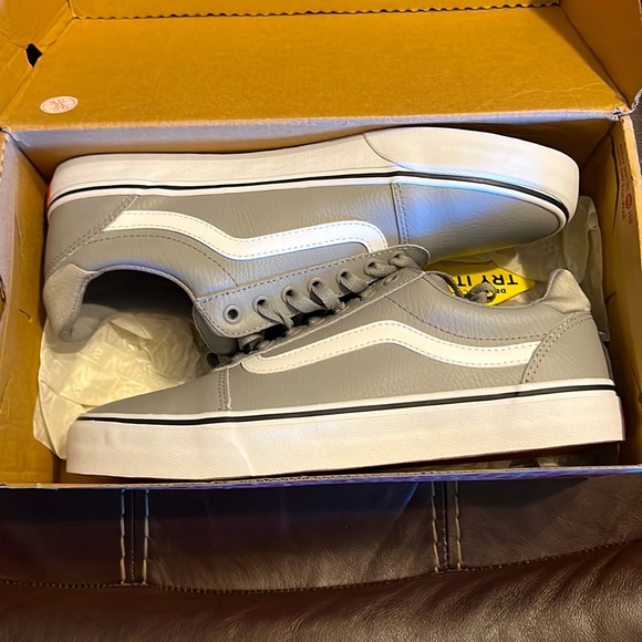 Mens leather vans - Picture 3 of 4